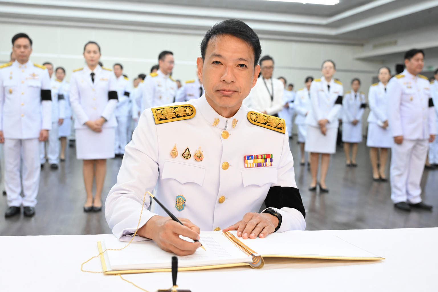 อพร. พร้อมด้วย รพร.อานันท์ฯ รพร.ปณตสรรค์ฯ คณะผู้บริหาร และเจ้าหน้าที่ กพร. เข้าร่วมพิธีถวายพระพรชัยมงคลและกิจกรรมเฉลิมพระเกียรติพระบาทสมเด็จพระเจ้าอยู่หัว เนื่องในโอกาสเฉลิมพระชนมพรรษา 28 กรกฎาคม 2569 ของ อก.