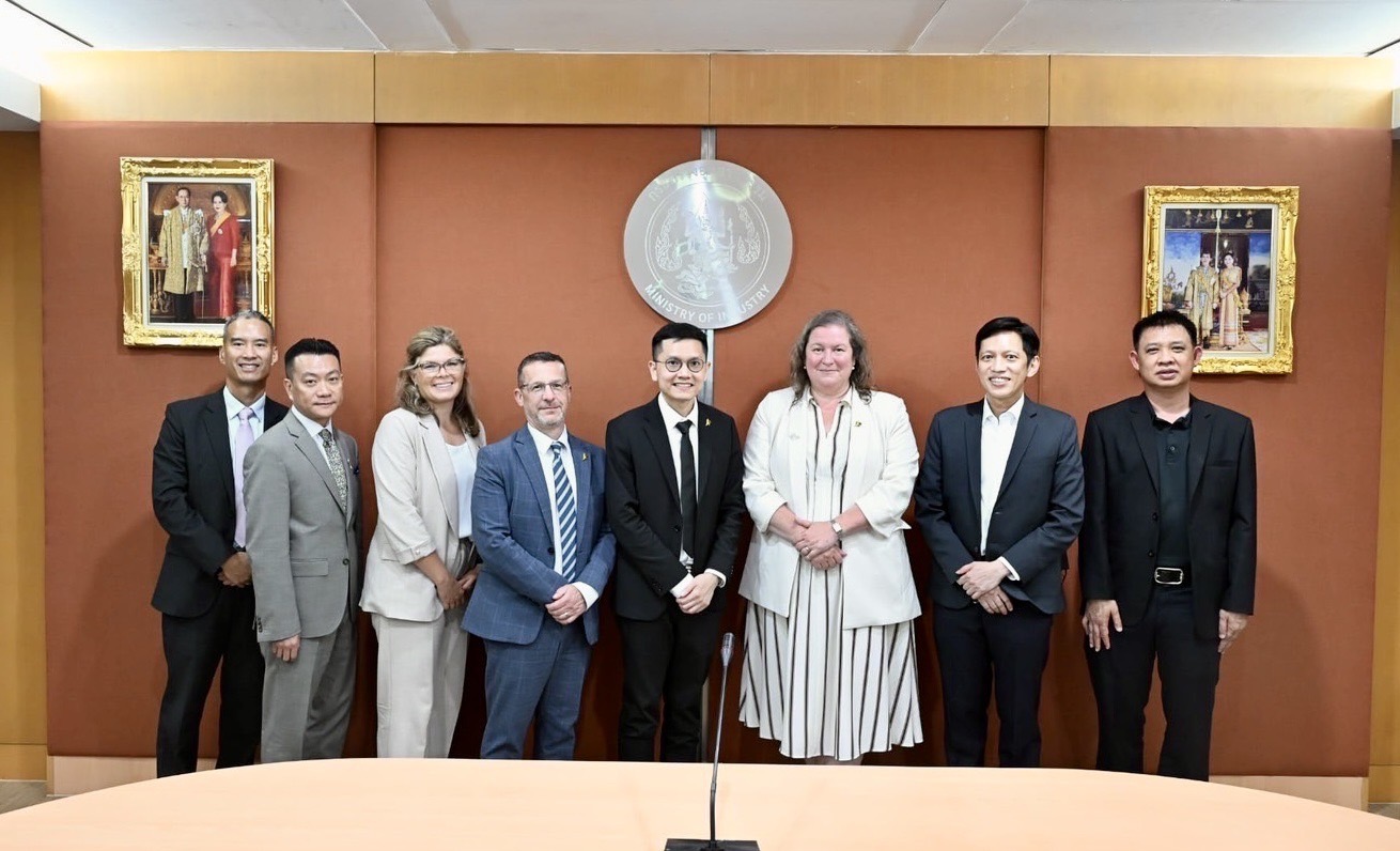 รพร.ปณตสรรค์ เป็นผู้แทน อก. ในการต้อนรับและหารือกับ Ms. Richelle Bourgoin ปลัดกระทรวงการค้าและการพัฒนาการส่งออก รัฐแซสคัตเชวัน ประเทศแคนาดา พร้อมคณะ ในโอกาสเดินทางเยือนประเทศไทย