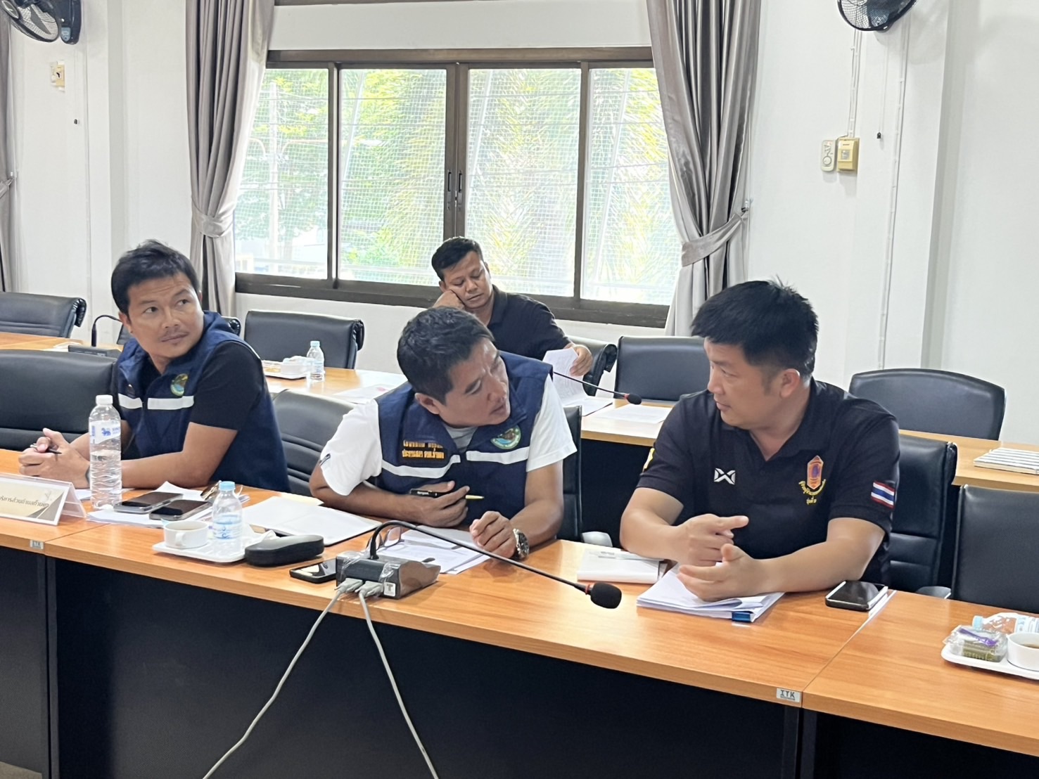 ผอ.สรข.5 ร่วมประชุมหารือกรณีบริษัท อัครา รีซอร์สเซส จำกัด (มหาชน) ขอทำเหมืองใกล้ทางสาธารณะ และทางน้ำสาธารณะ