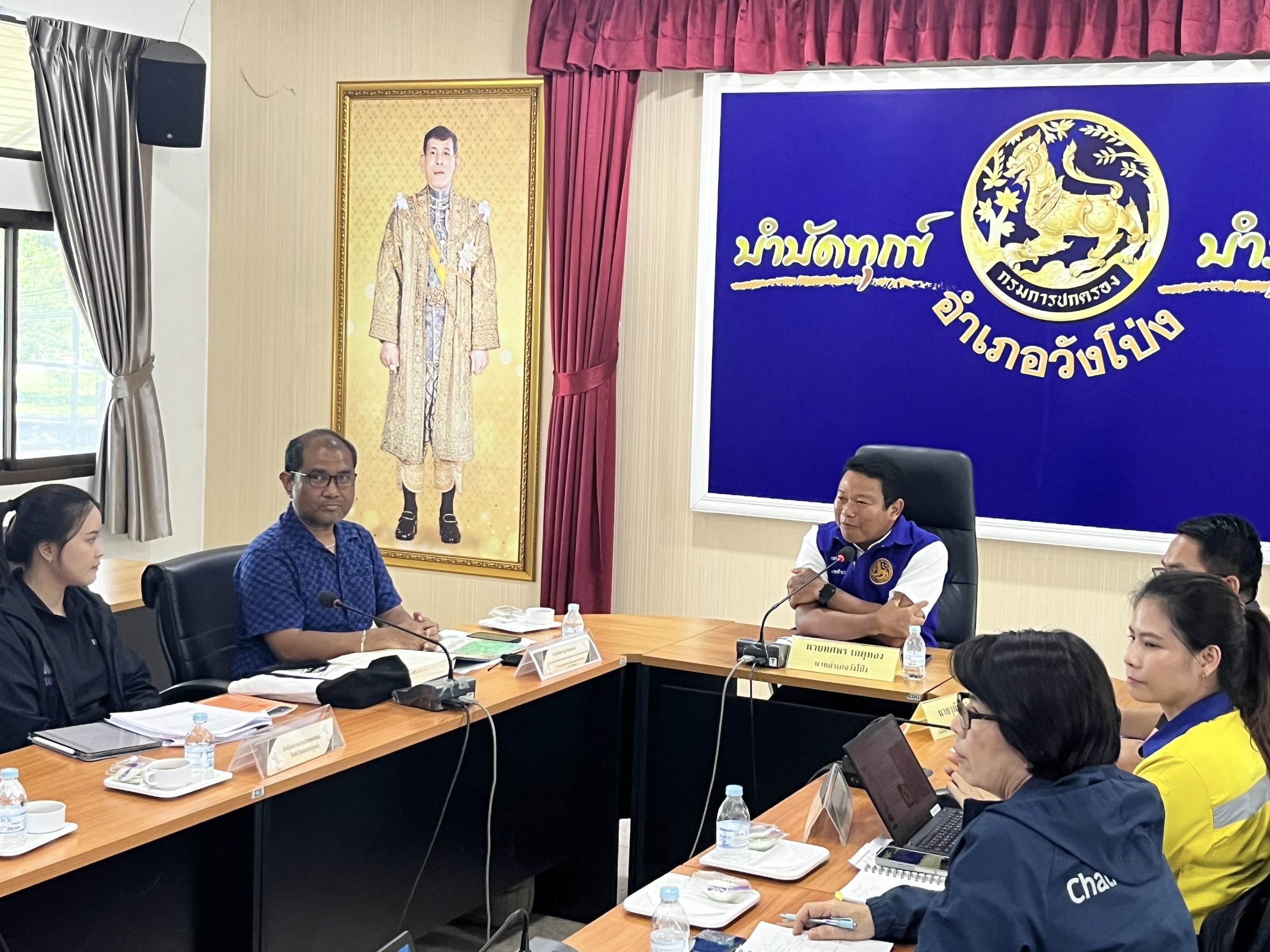 ผอ.สรข.5 ร่วมประชุมหารือกรณีบริษัท อัครา รีซอร์สเซส จำกัด (มหาชน) ขอทำเหมืองใกล้ทางสาธารณะ และทางน้ำสาธารณะ