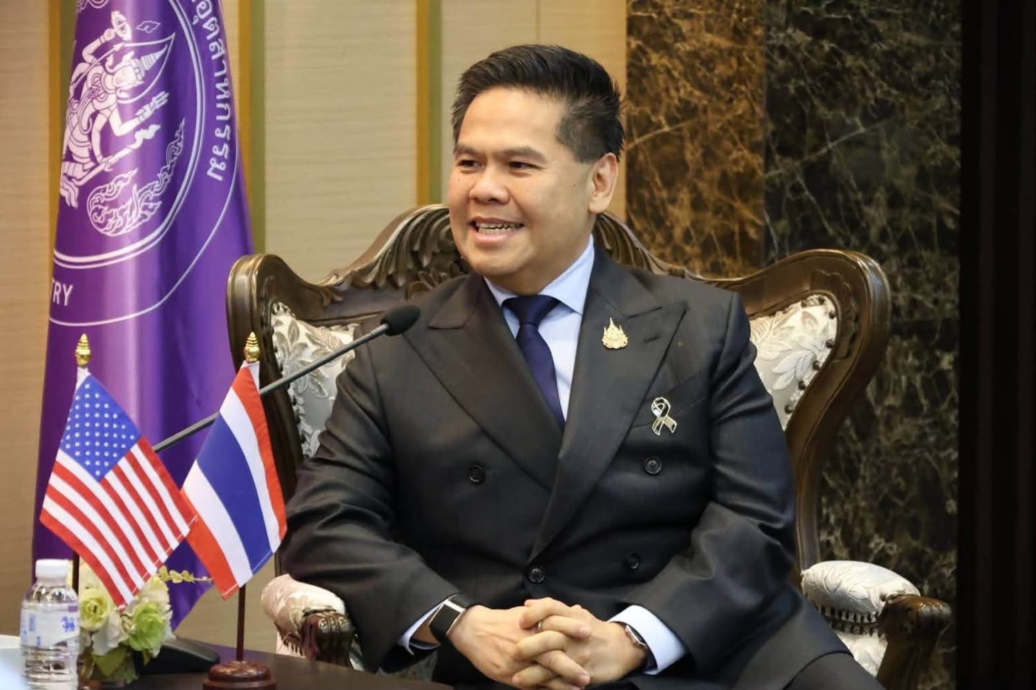 อพร. ร่วมให้การต้อนรับคณะสมาชิกรัฐสภาสหรัฐฯ ในโอกาสเดินทางเข้าเยี่ยมคารวะและหารือแลกเปลี่ยนความคิดเห็นกับ รวอ.