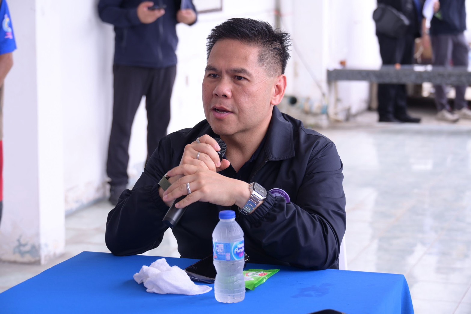 รพร.ปณตสรรค์ฯ ร่วมคณะ รวอ.วราวุธฯ ลงพื้นที่ตรวจติดตามการแก้ไขปัญหาตามข้อร้องเรียนของชาวบ้าน กรณีได้รับกลิ่นเหม็นรบกวนจากโรงงานอลูมิเนียมดรอส ของบริษัท เอวาย 2021 จำกัด