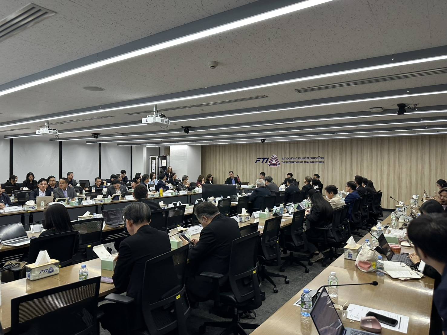 รพร.ปณตสรรค์ ร่วมการประชุมคณะกรรมการสถาบันน้ำ สิ่งแวดล้อม และ Climate change ครั้งที่ 2/2569