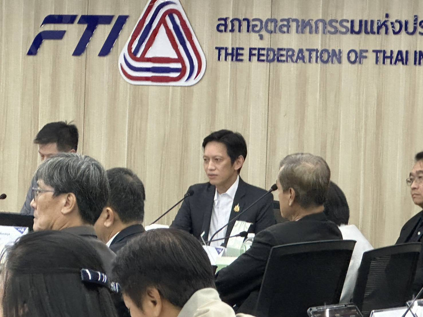 รพร.ปณตสรรค์ ร่วมการประชุมคณะกรรมการสถาบันน้ำ สิ่งแวดล้อม และ Climate change ครั้งที่ 2/2569