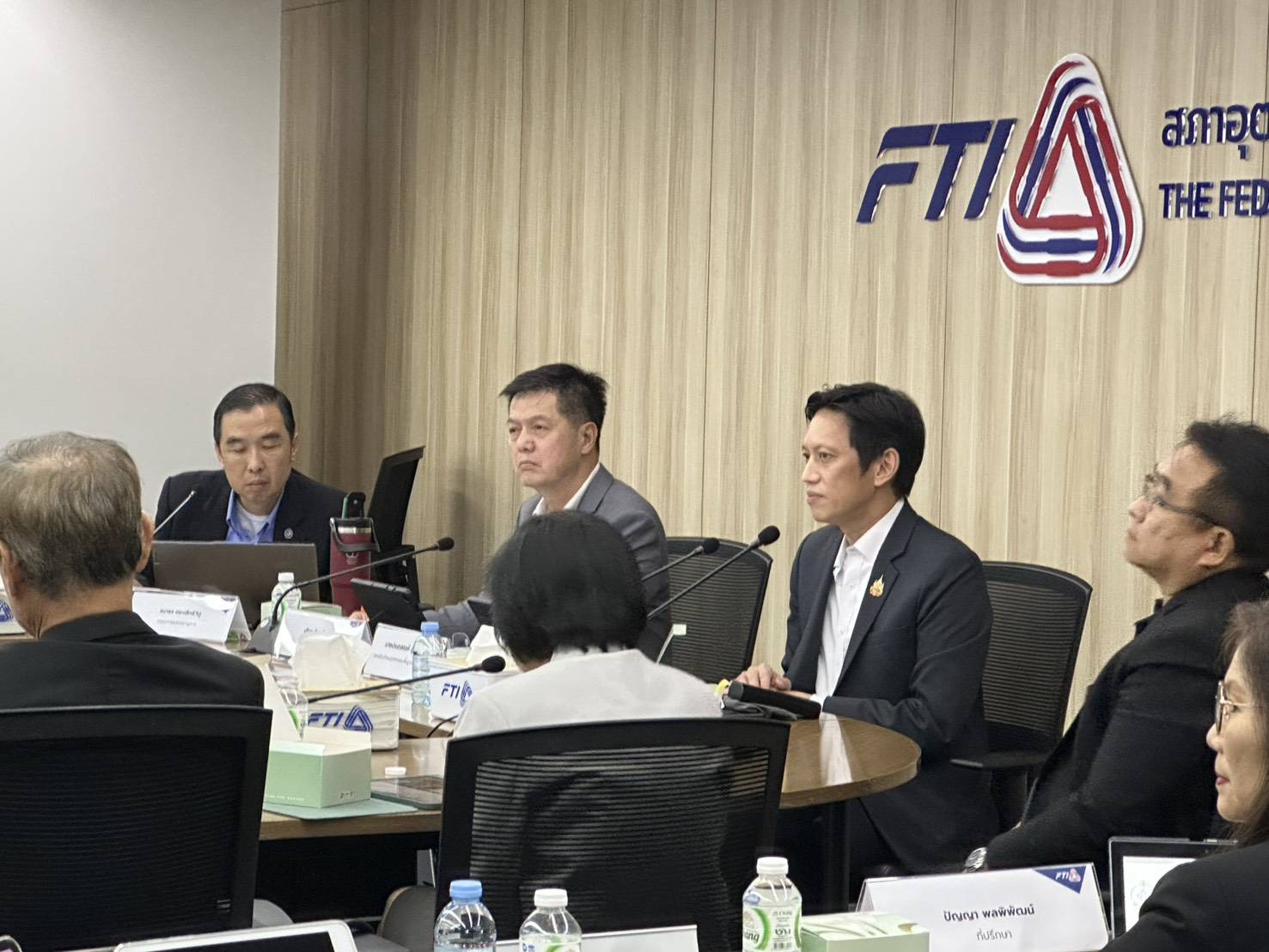 รพร.ปณตสรรค์ ร่วมการประชุมคณะกรรมการสถาบันน้ำ สิ่งแวดล้อม และ Climate change ครั้งที่ 2/2569