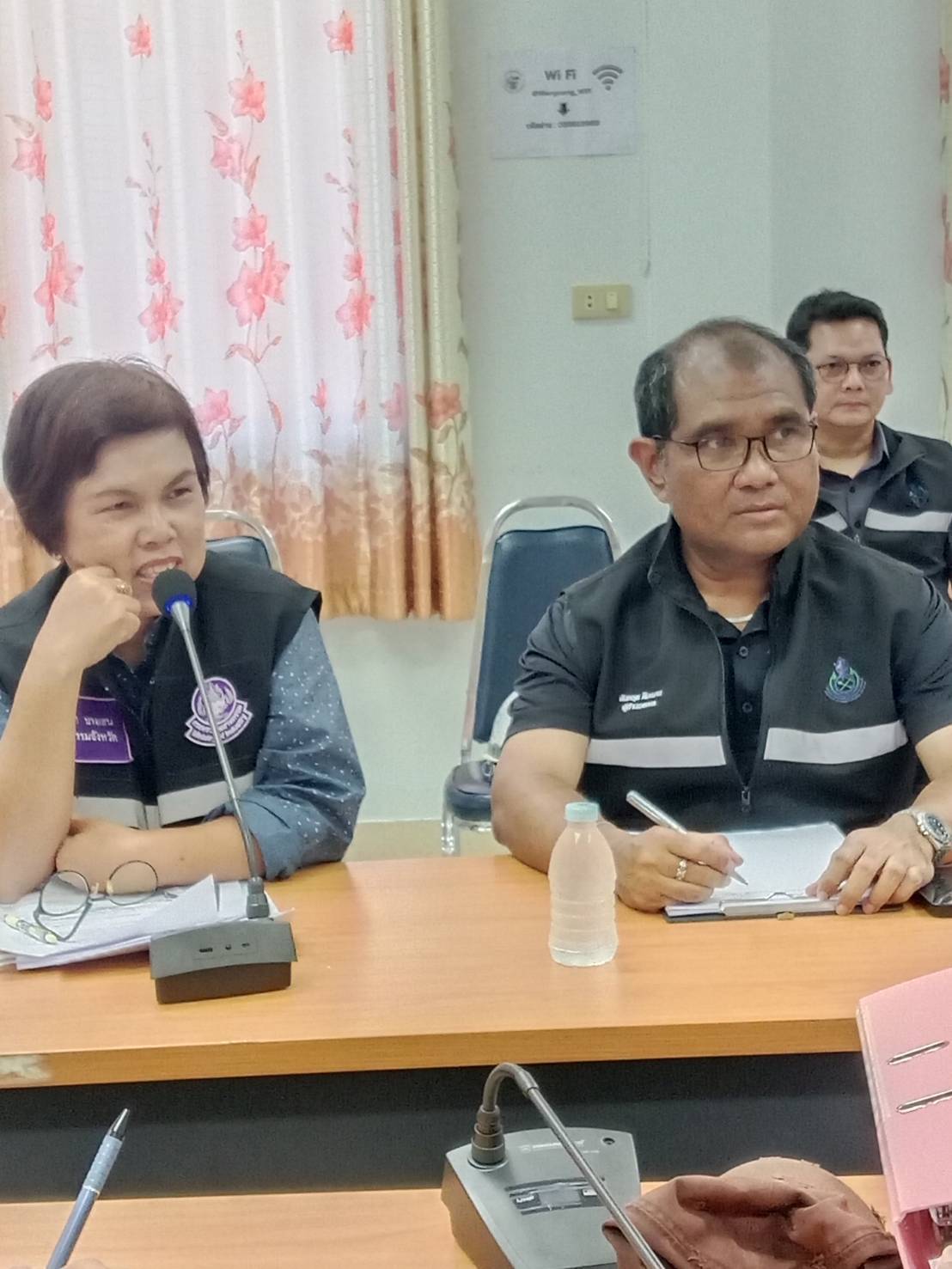 ผอ.สรข.5 ร่วมลงพื้นที่ตรวจสอบชี้แจงข้อเท็จจริงกรณีร้องเรียนคัดค้านการขออนุญาตประกอบกิจการโรงงานโม่บดหรือย่อยหิน ในพื้นที่ จ.พิจิตร