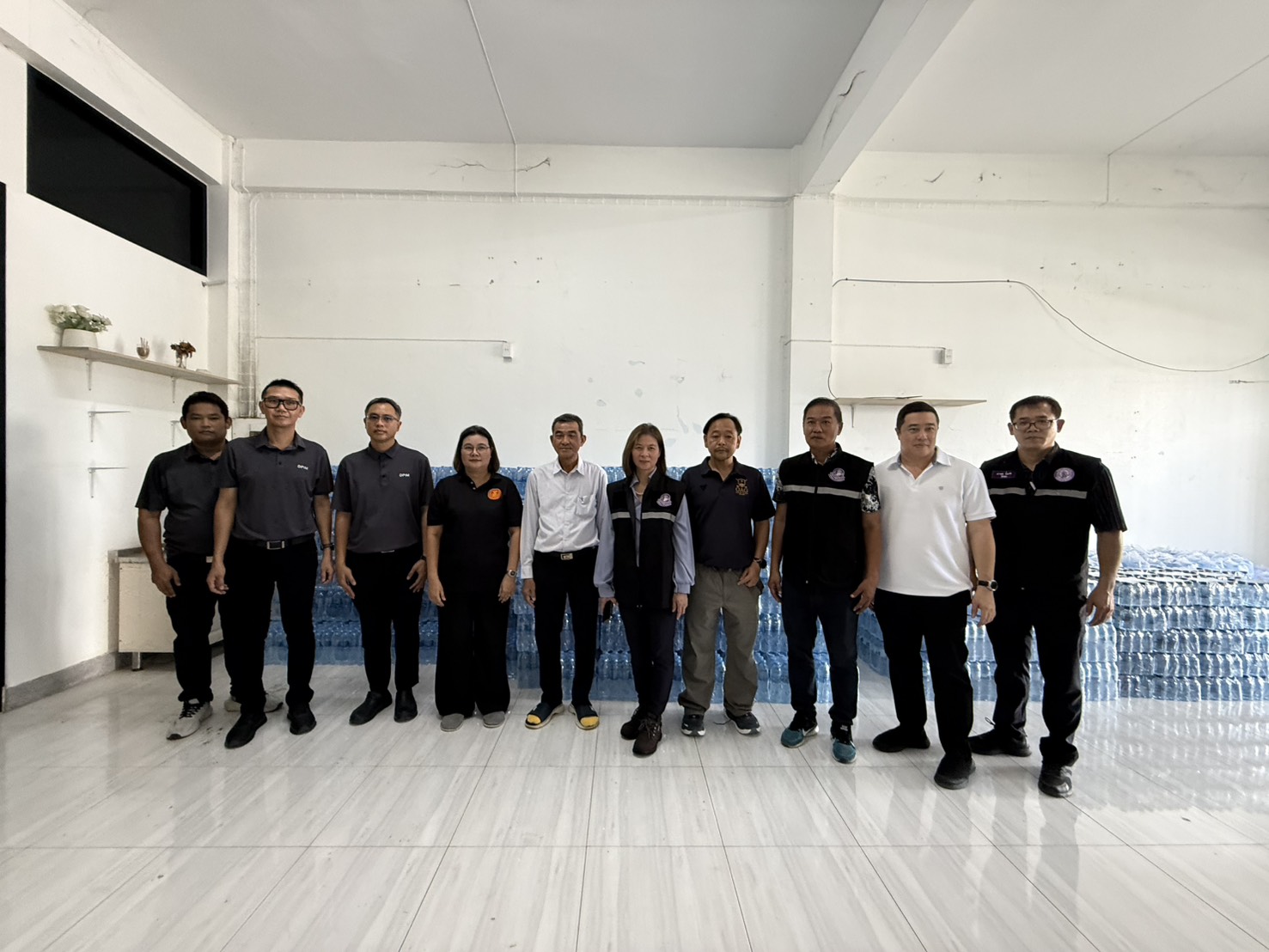 สรข.7 ร่วมส่งมอบสิ่งของช่วยเหลือผู้ประสบภัยน้ำท่วม ในเขตพื้นที่จังหวัดราชบุรี