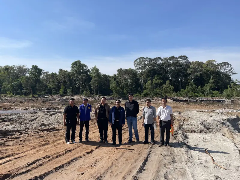 สรข.8 ชลบุรี เข้าตรวจสอบการขุดตักติดทรายบริเวณพื้นที่ที่มีการร้องเรียน ณ อ.ชากพง จ.ระยอง