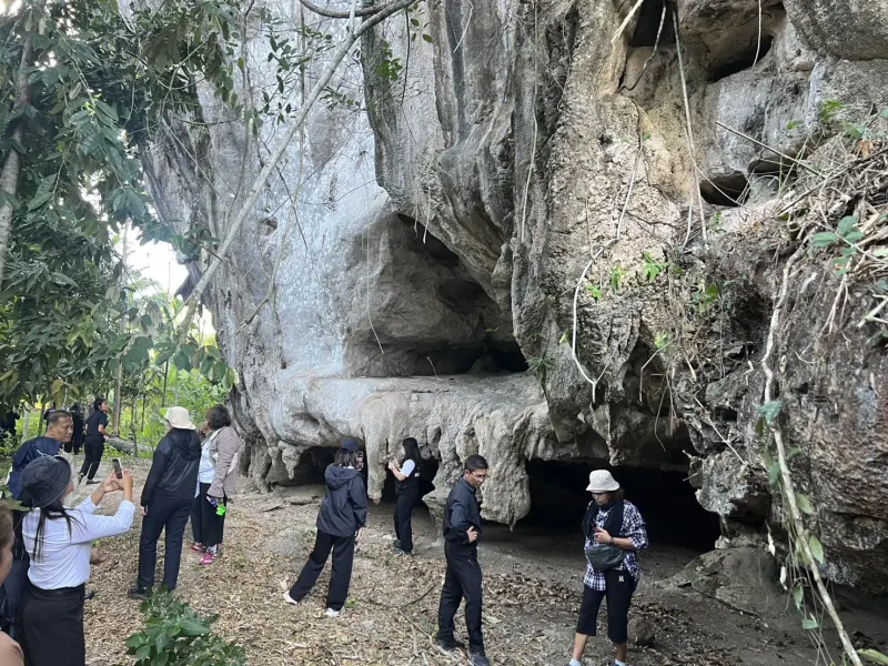 กพร. ร่วมประชุมหารือเพื่อพิจารณาแก้ไขปัญหากรณีการคัดค้านการระเบิดภูเขาเพื่อทำกิจการเหมืองแร่ ในพื้นที่ 4 อำเภอ จ.กระบี่