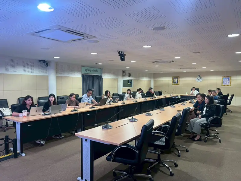 รพร.อานันท์ ร่วมประชุมรับฟังรายงานความคืบหน้าโครงการพัฒนาแพลตฟอร์มยื่นคำขอใบอนุญาตดิจิทัล
