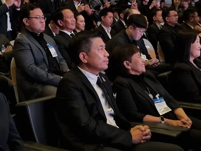 รพร.อานันท์ฯ เข้าร่วมพิธีเปิดงานสัมมนาวิชาการประจำปี Automotive Summit 2026 ภายใต้แนวคิด Smart Mobility - Smarter is Future “ยานยนต์อัจฉริยะ ขับเคลื่อนสู่โลกอนาคต”