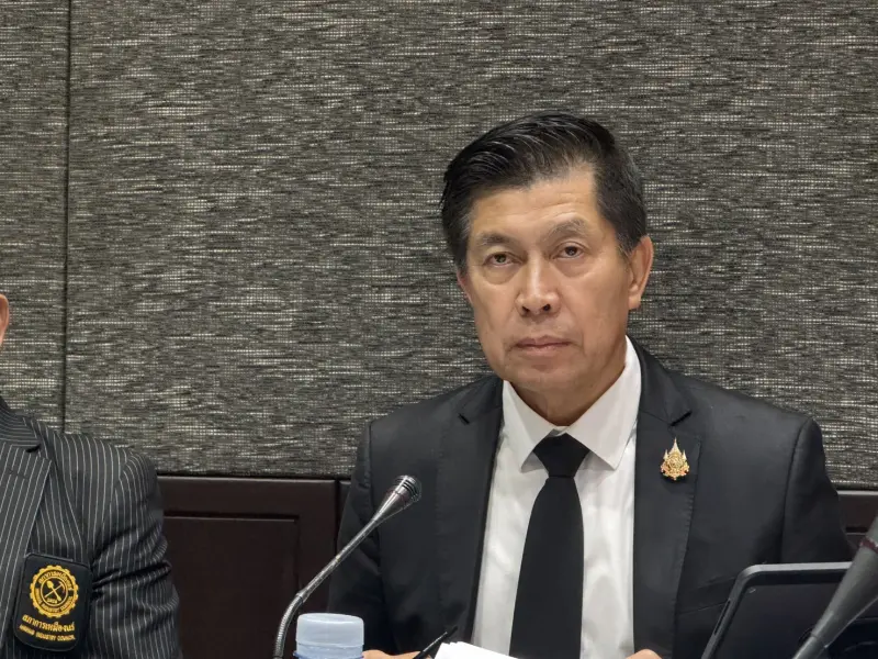 รพร.อานันท์ ร่วมประชุมกับสภาการเหมืองแร่ ณ โรงแรมเซ็นจูรี่ พาร์ค ราชปรารภ