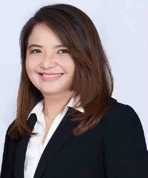 นางสาวธารกมล  ถาวรพานิช